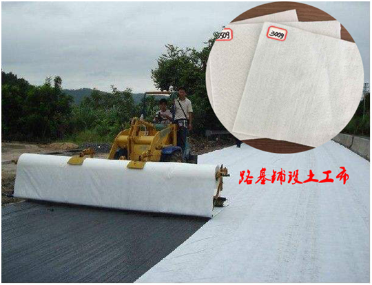 鋪設(shè)土工布完美解決半剛性基層脆性