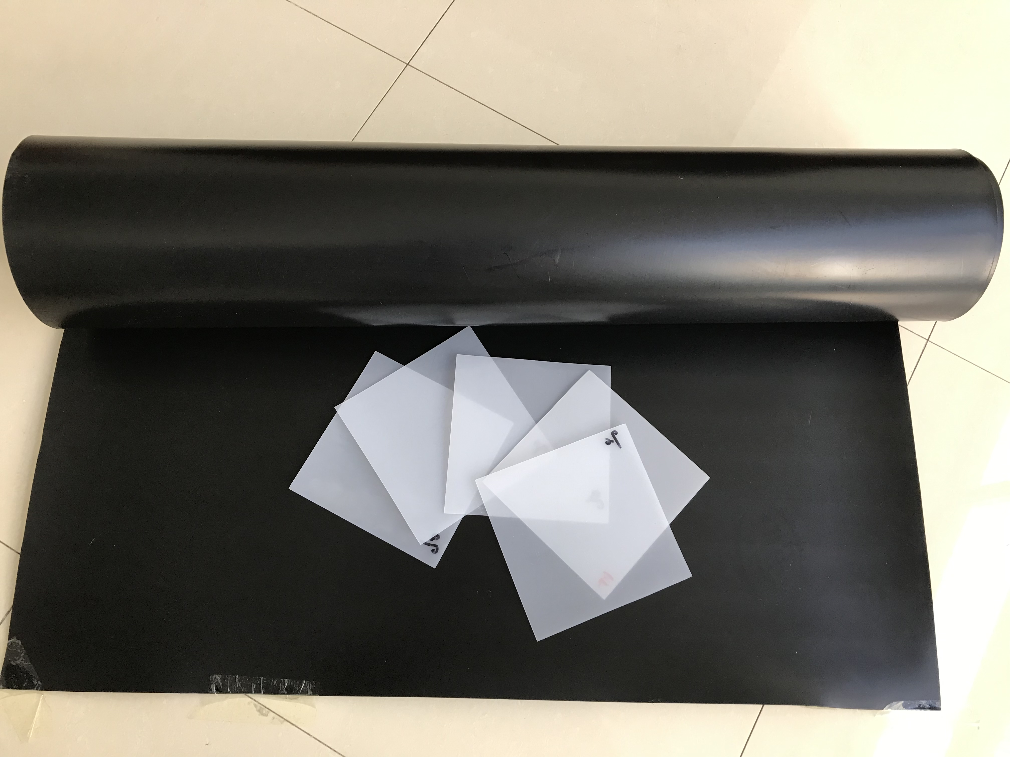 根據(jù)土工膜的種類如何比較選擇工程所需？