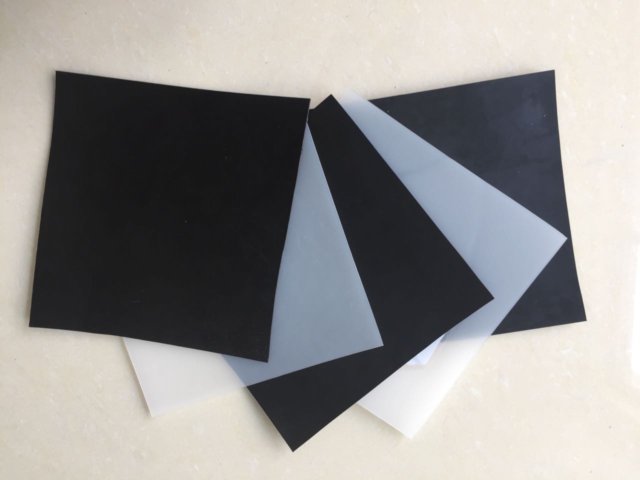 切實提高復合土工膜的施工質(zhì)量需要做什么?